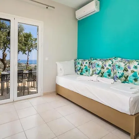 Ai Giannis Sleeps 7 Pool Air Con Wifi