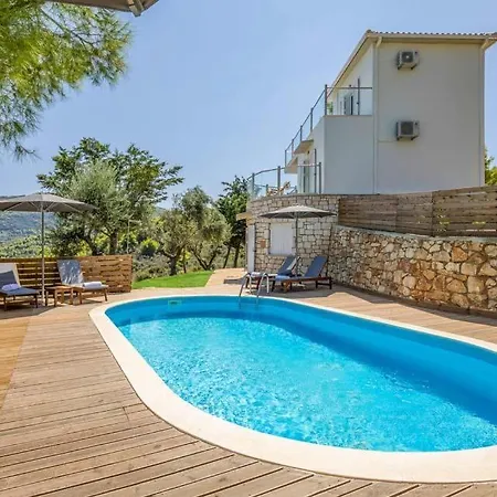 Ai Giannis Sleeps 7 Pool Air Con Wifi Keri