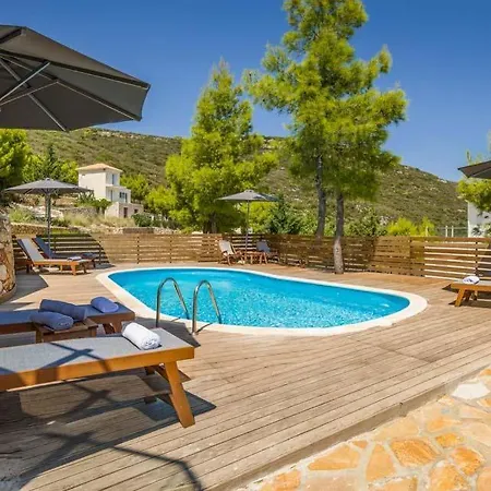 Ai Giannis Sleeps 7 Pool Air Con Wifi *
