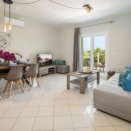 Ai Giannis Sleeps 7 Pool Air Con Wifi Villa